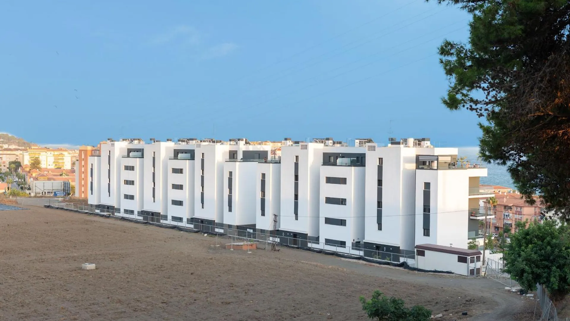 Contemporary One-Bedroom Apartment Algarrobo Spain
