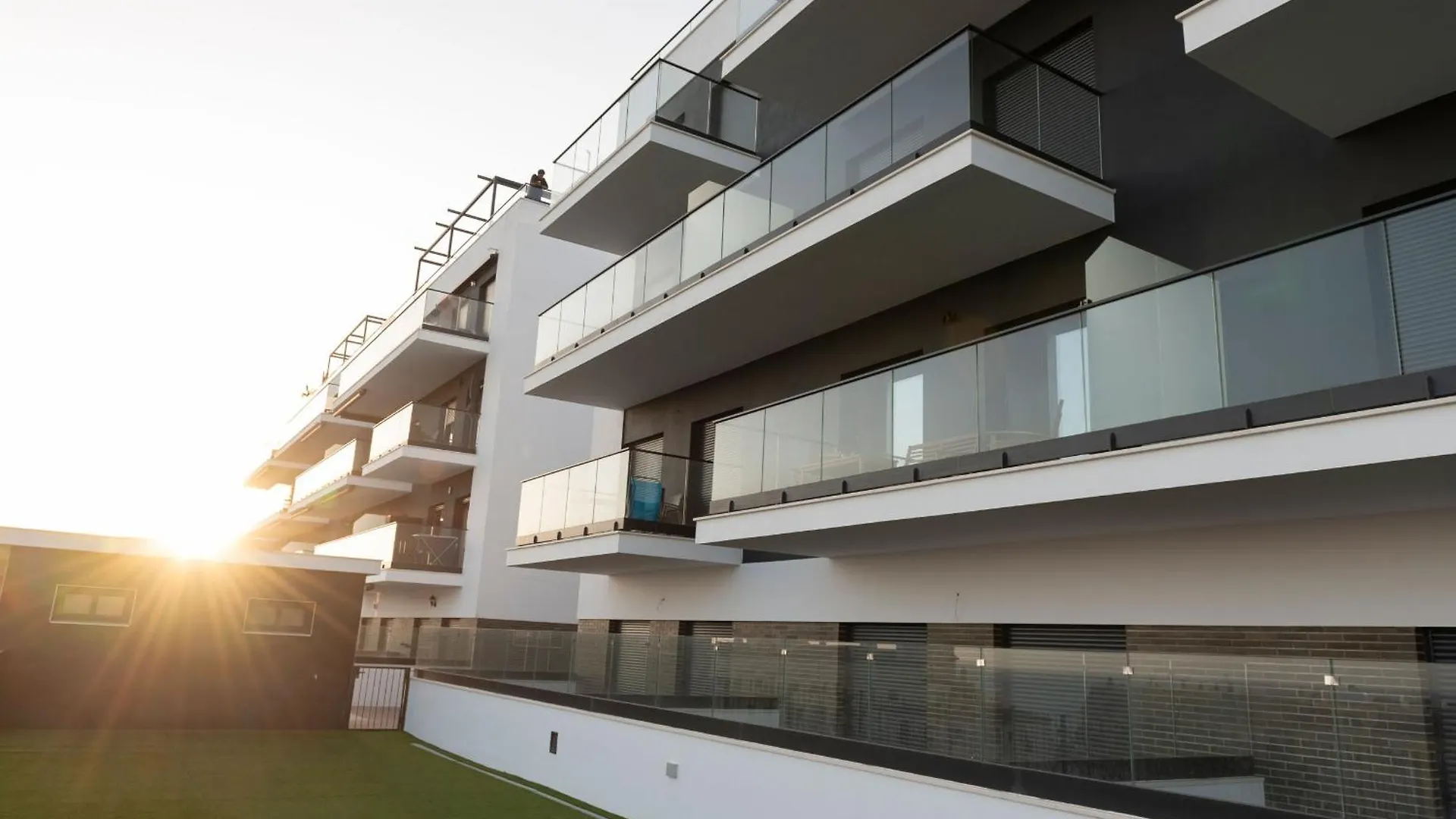 Contemporary One-Bedroom Apartment Algarrobo Spain