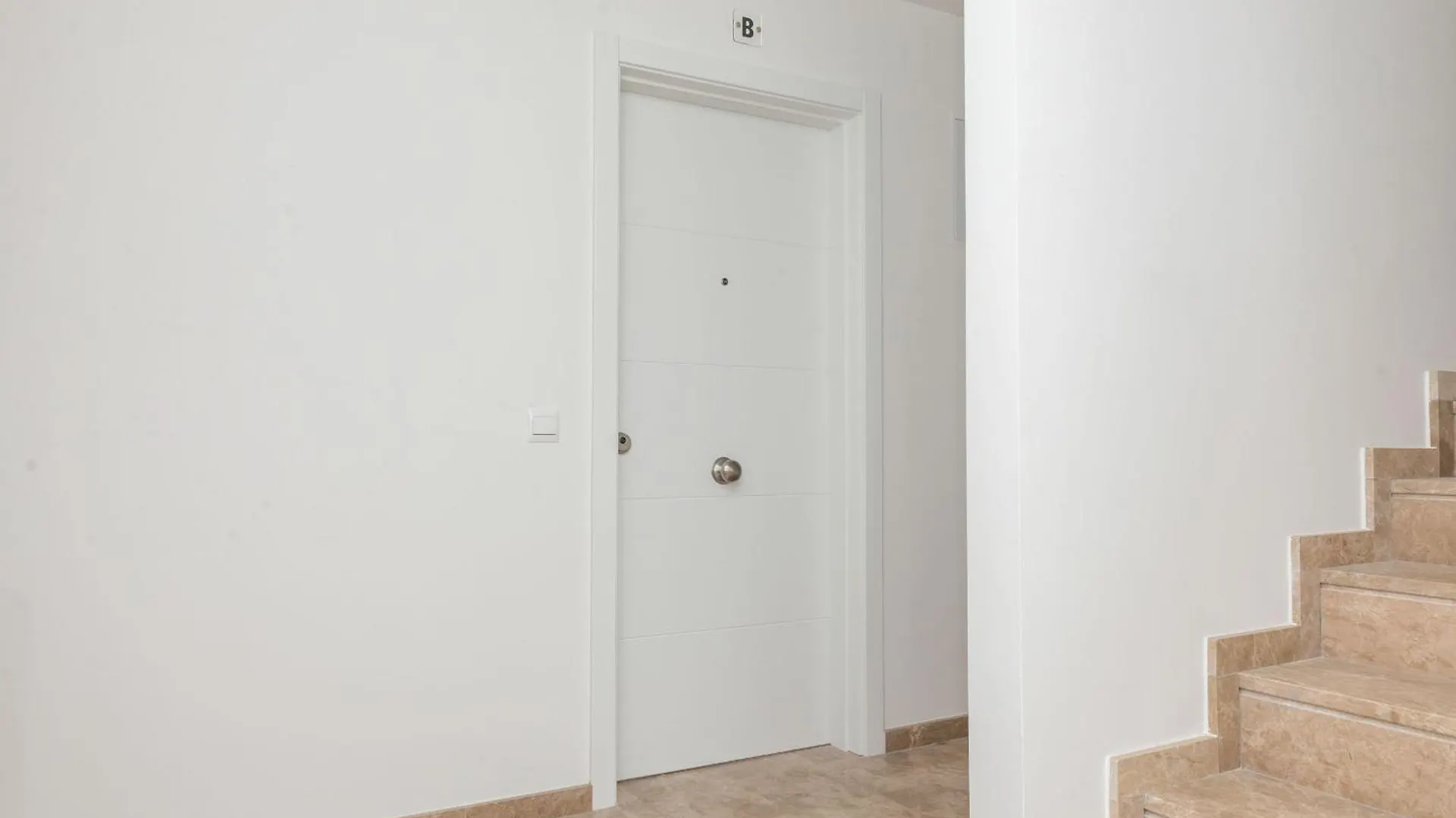 Contemporary One-Bedroom Apartment アルガロボ